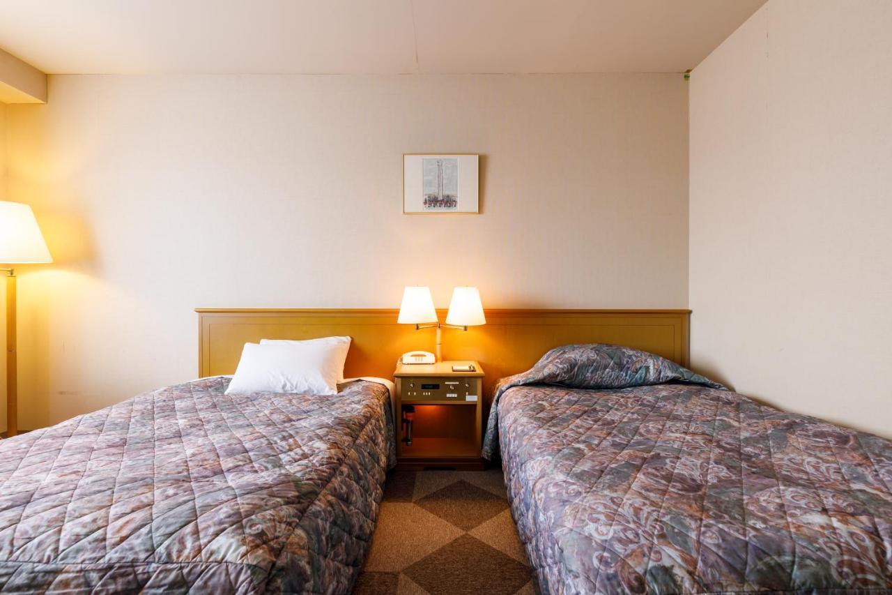 Fukuno Town Hotel A・Mieux Nanto Экстерьер фото