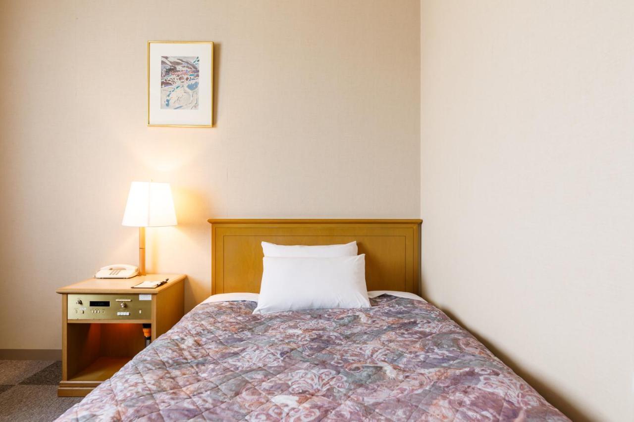 Fukuno Town Hotel A・Mieux Nanto Экстерьер фото