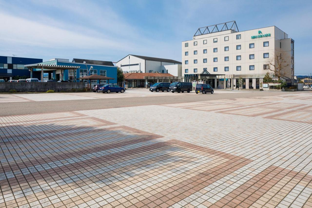 Fukuno Town Hotel A・Mieux Nanto Экстерьер фото