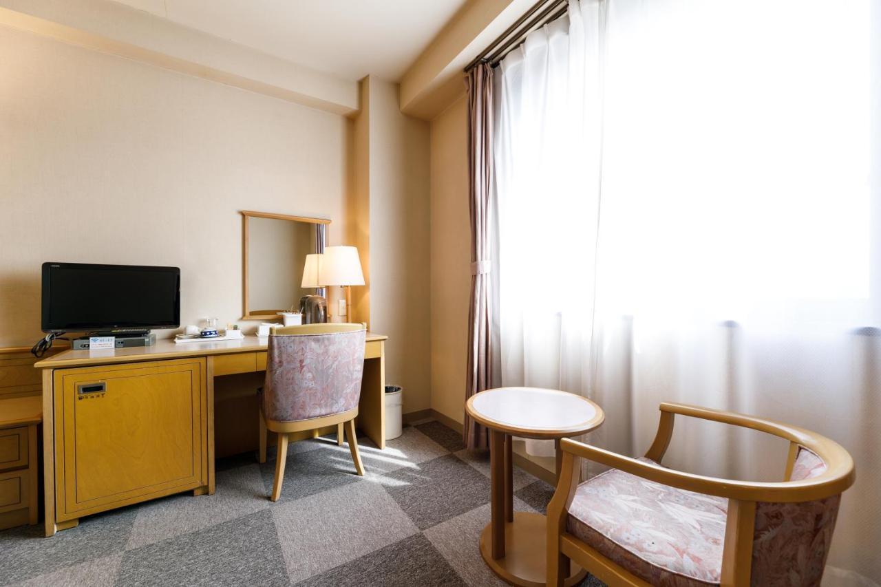 Fukuno Town Hotel A・Mieux Nanto Экстерьер фото