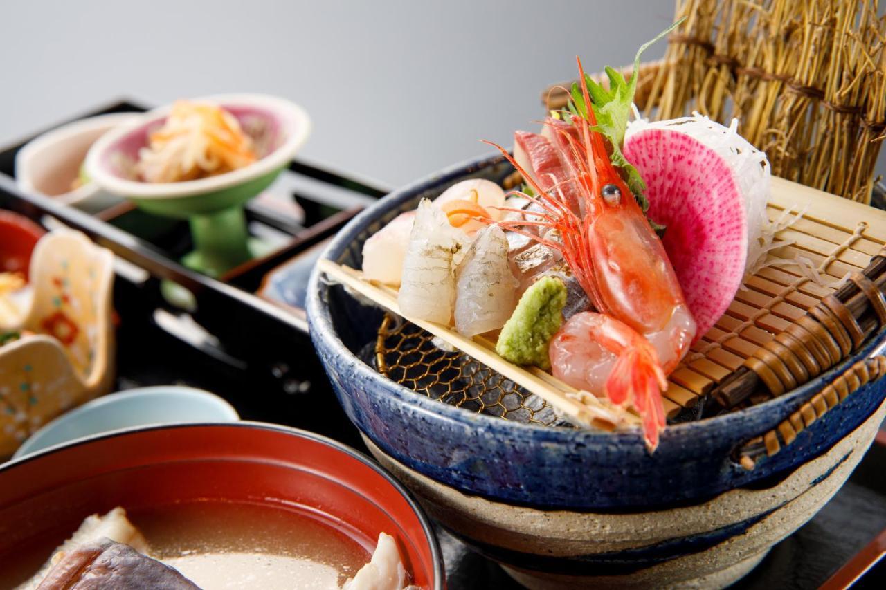 Fukuno Town Hotel A・Mieux Nanto Экстерьер фото