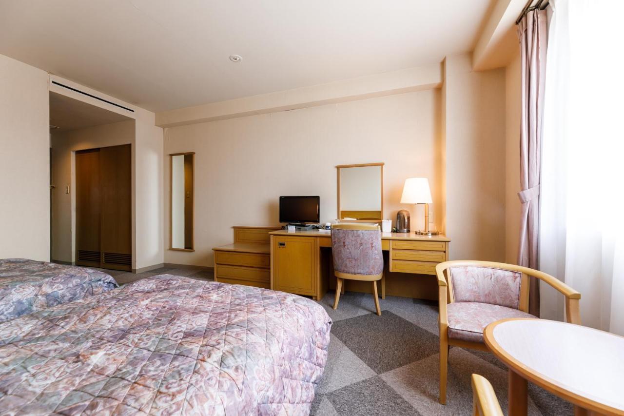 Fukuno Town Hotel A・Mieux Nanto Экстерьер фото